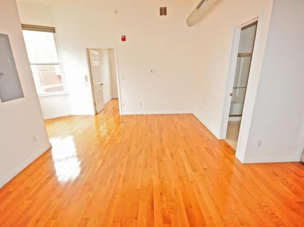1801 W Master St APT F, Philadelphia, PA 19121