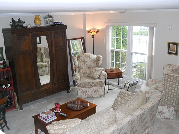 3rd image of 973 Breakwater Dr