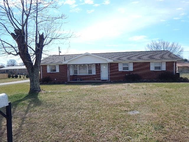 1st image of 403 Greggview St