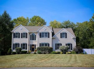 6 Keystone Ter, Halfmoon, NY 12065