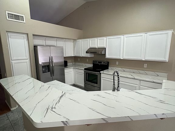 3rd image of 25 N Cholla St