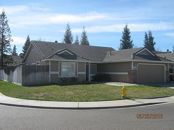 2nd image of 4808 Devereaux Way