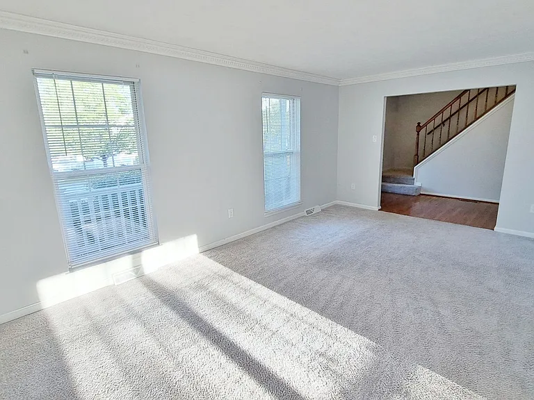 58 Frock Dr — Photo 9