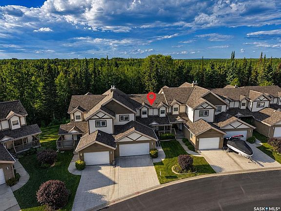 2nd image of 28 Eagle View WAY