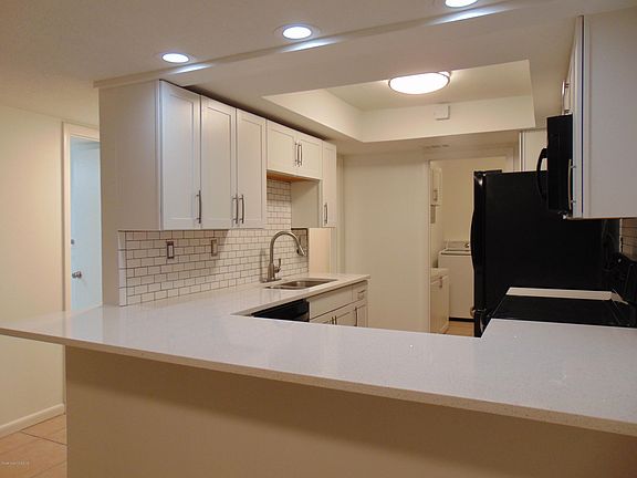 2nd image of 2560 Demaret Dr #311