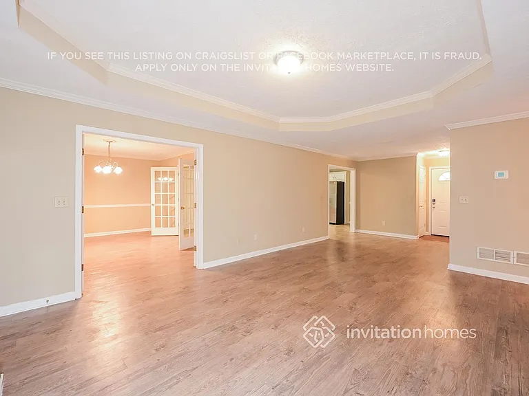 2355 Huntington Dr — Photo 5