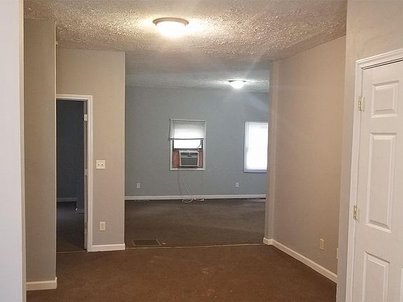 5th image of 518 S 5th St APT B
