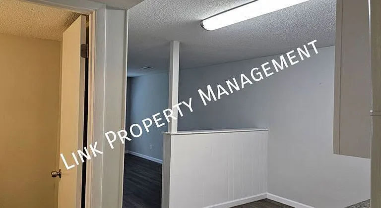 1640 Keeble St — Photo 32