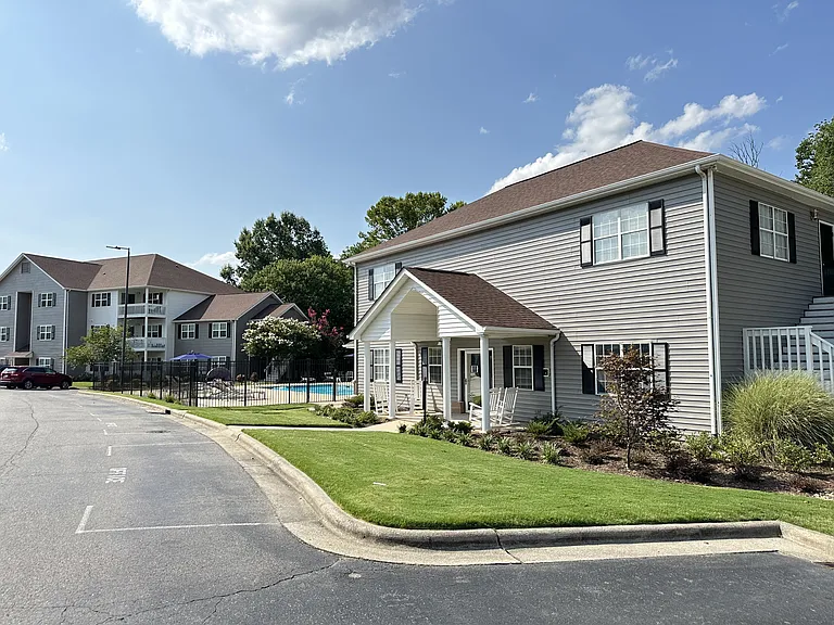 1000 Woodbrook Pl NE — Photo 16