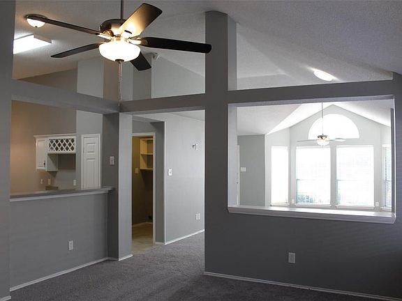 5th image of 920 Gordon Oaks Dr