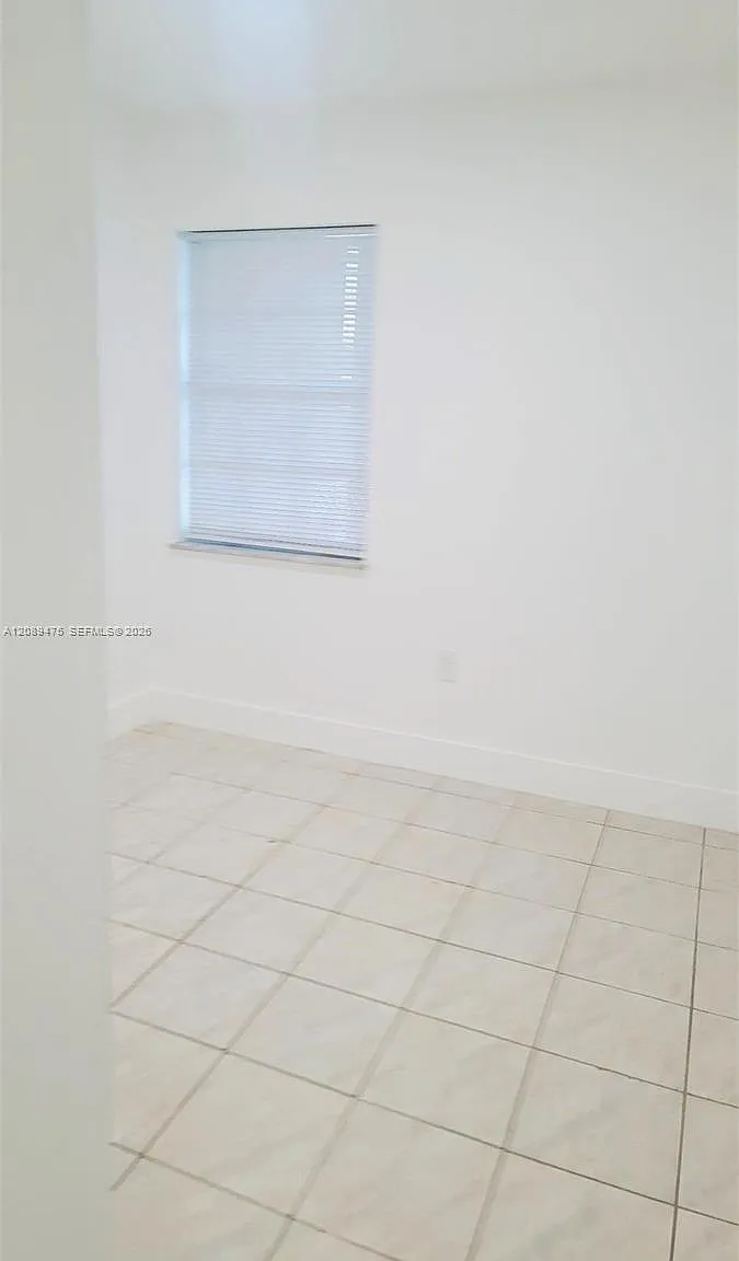 19225 NW 50th Ct — Photo 4