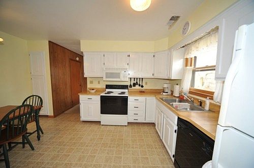 4th image of 1789 Drylie Ln