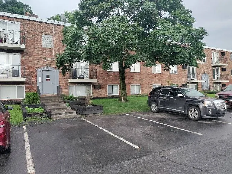 13420 Euclid Ave — Photo 95