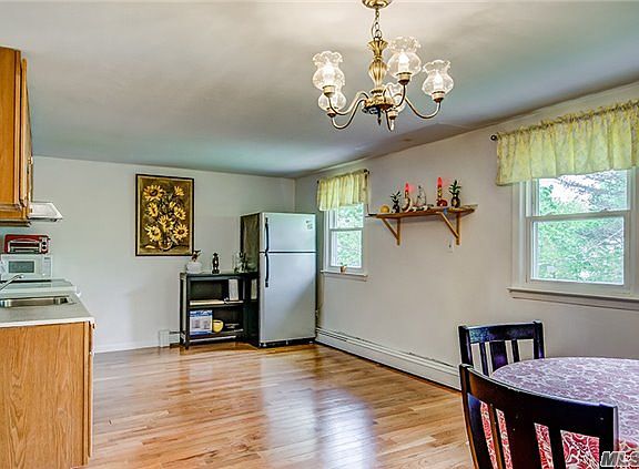 4th image of 157 Milton Ave