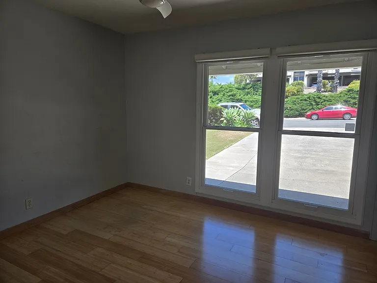 6925 Hyde Park Dr — Photo 16