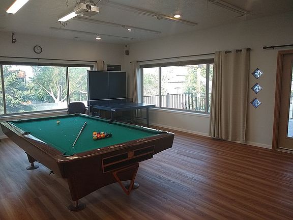 5th image of 14406 Oakwood Pl NE