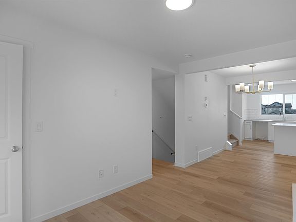 4th image of 1429 9th St NW