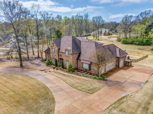 25 Salisbury Cv, Eads, TN 38028