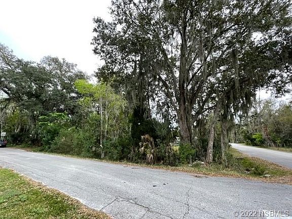 5th image of 2016 Debbie St