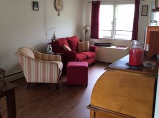 95 Hurlbut St APT F, Winsted, CT 06098