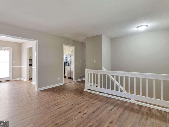 4th image of 3768 Glen Mora Dr