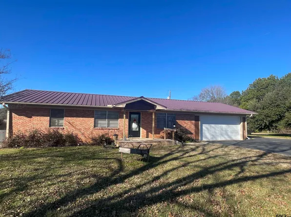 627 County Road 3321, Omaha, TX 75571