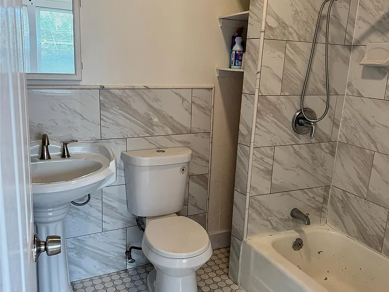 18 West St #2A — Photo 7