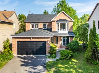 1531 Kamouraska Cir, Ottawa, ON K1C3J1