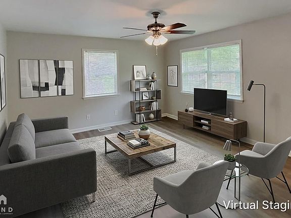 2nd image of 2405 Longleaf Dr