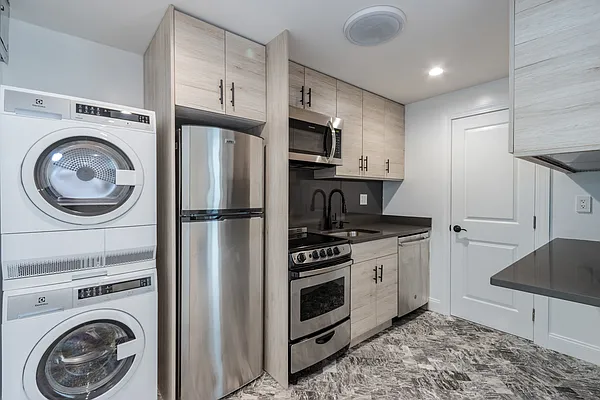 Rented by Compass | media 2