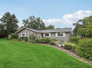 19730 W Imperial Ct, New Berlin, WI 53146