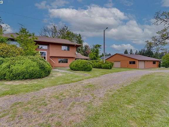 3rd image of 6617 NE 72nd Ave