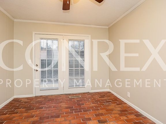 5th image of 1104 Hillwood Dr