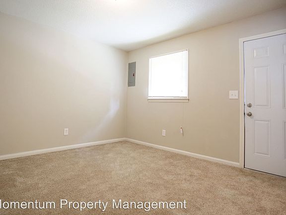 5th image of 601 Oakdale St APT B8