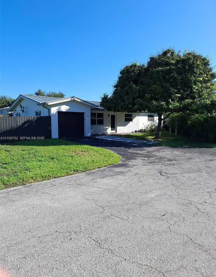 Everglades Land Sales Co — Photo 1