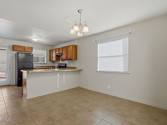 5th image of 2328 Honey Dew St