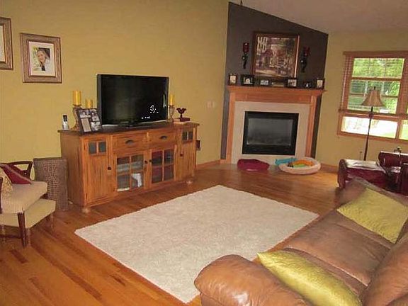 5th image of 13683 Green Prairie St