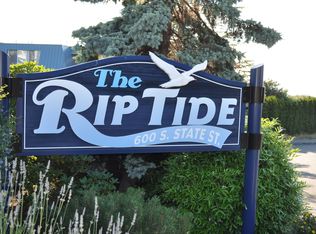 600 S State St APT 111, Bellingham, WA 98225