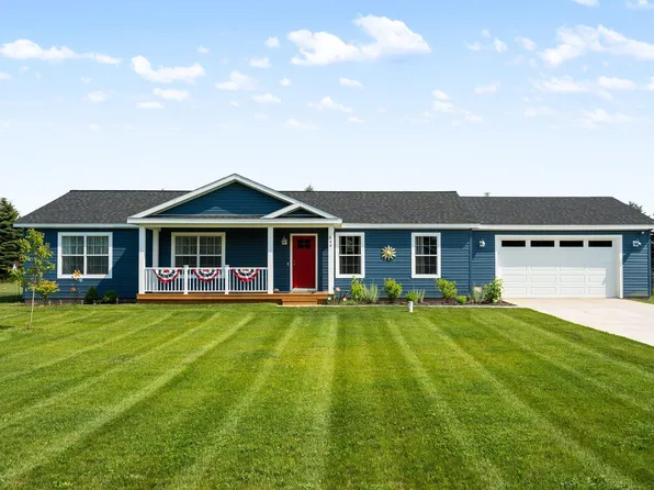 844 Krystal Meadow Ln, Gaylord, MI 49735