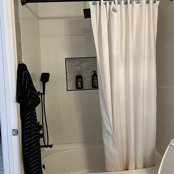 10018 Chorlton Cir — Photo 42