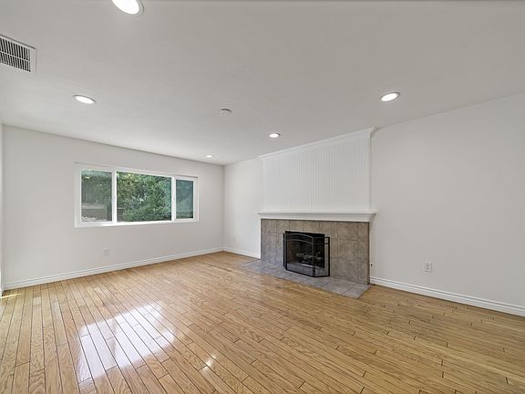 2nd image of 225 Rosalynn Dr