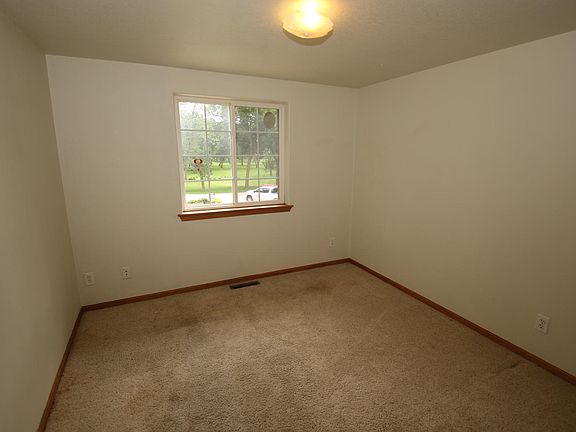 5th image of 1331 Summer Circle Dr