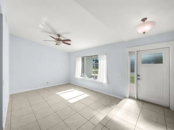 921 Flamango Court E, West Palm Beach, FL 33406