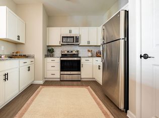 5600 Fountain Grove Cir #5861-104, Fayetteville, NC 28304