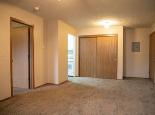 7110-7122 Jones Cir #7122-3, Omaha, NE 68106