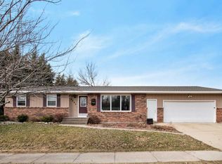 4541 Edgemont Dr SW, Wyoming, MI 49519