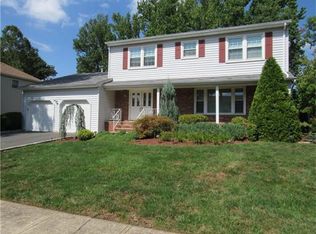 18 Schubert Ave, Edison, NJ 08820