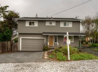 399 7th St, Montara, CA