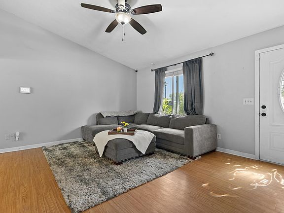 3rd image of 8326 Elm Ave