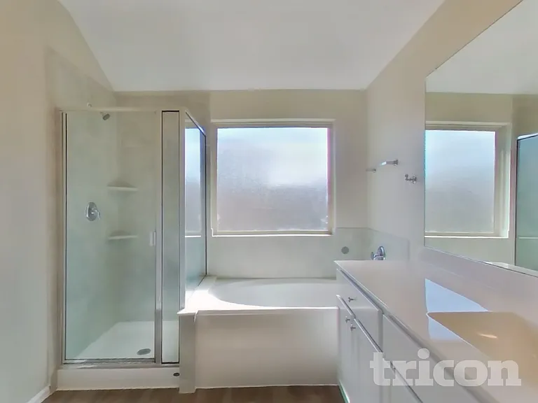 210 Pine Cavern Dr — Photo 8